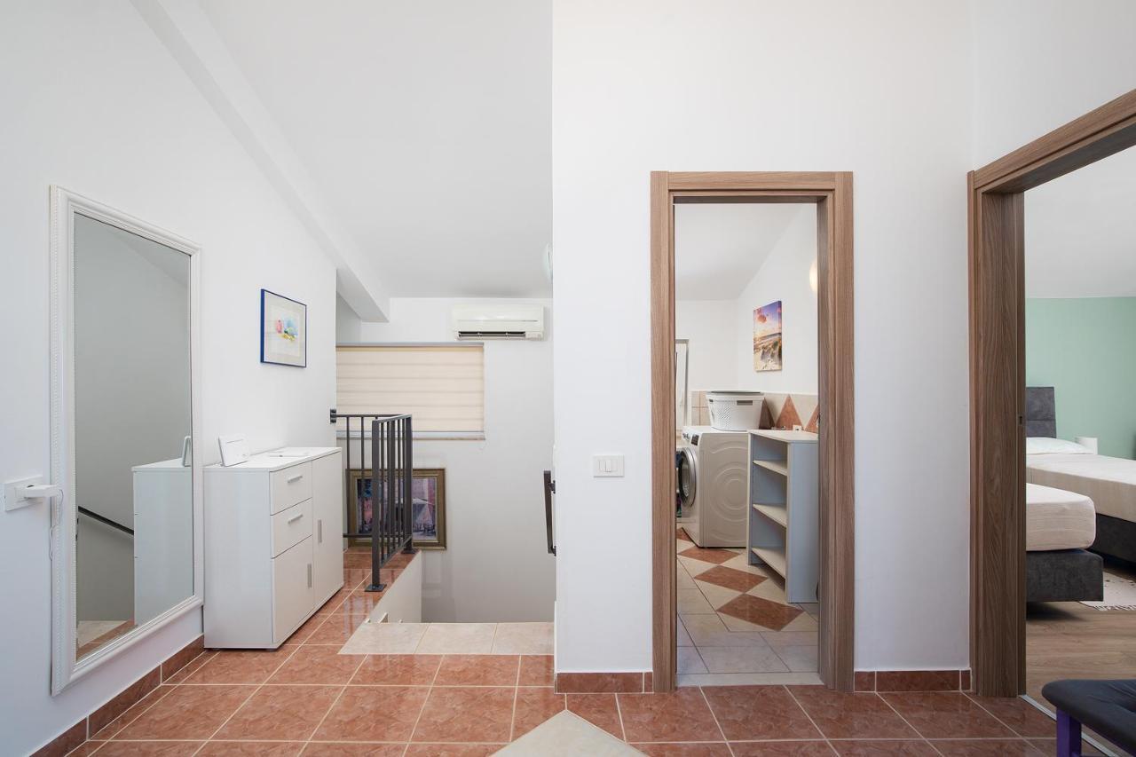 Villa Papillon - Top Ausgestattete Ferienoase Pula Ngoại thất bức ảnh